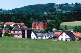 Saupersdorf mit ehem. Schule